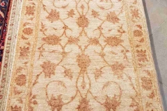 AK-69, Esfahan, wool with silk, 358 x 78 cm, Iran, 1760 €