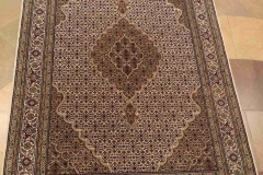 FA-22181, Tabriz, wool, 244 x 170 cm, India, 2350 €