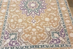MO-534, Indo, wool with silk, 240 x 165 cm, India, 2960 €